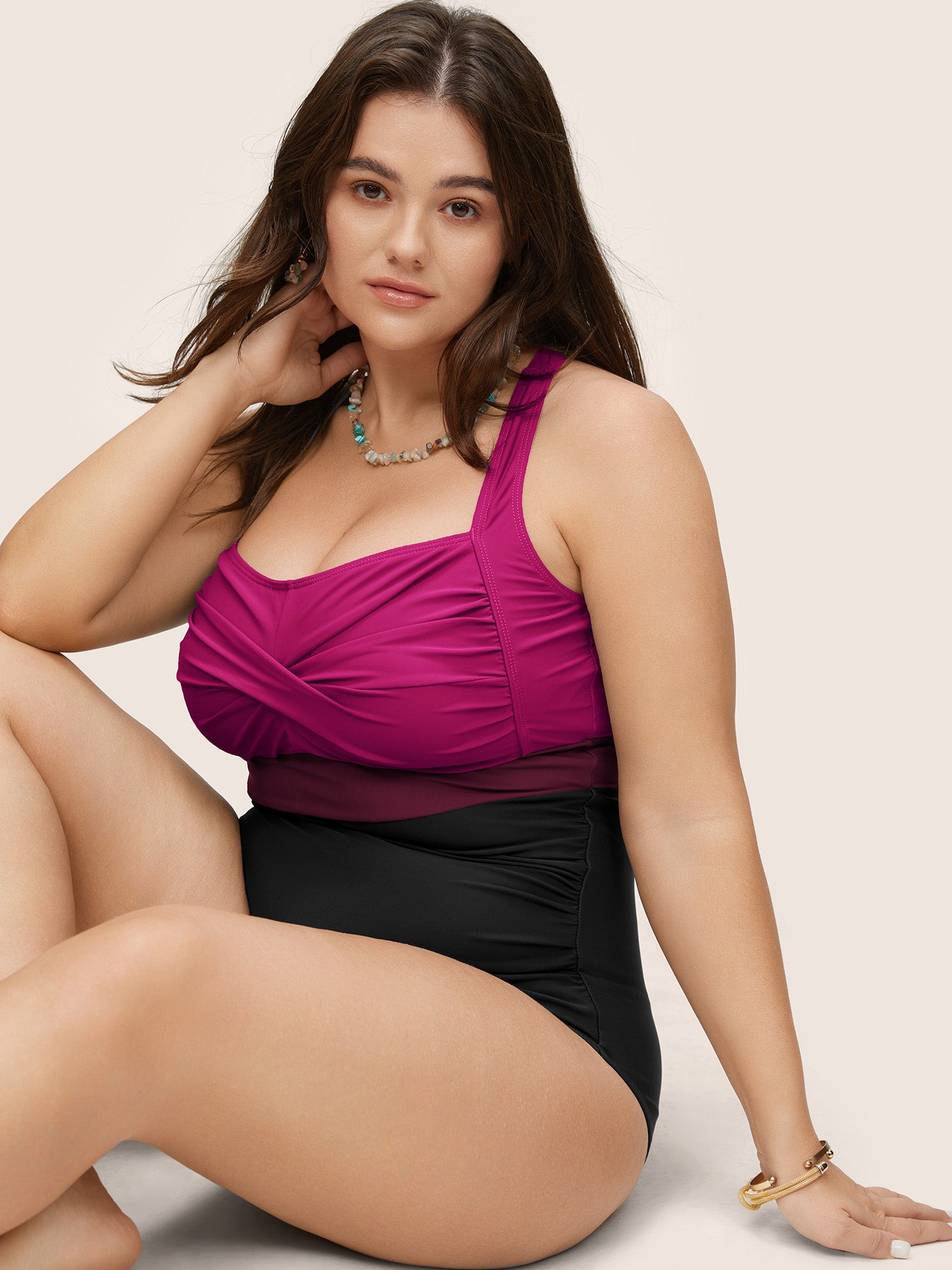 Contrast Twist Front Tummy-Control One Piece Swimsuit