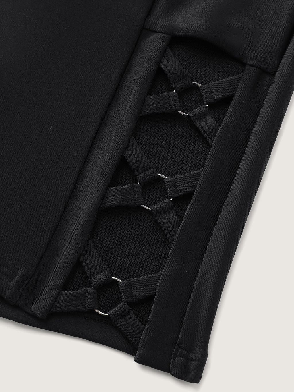 Side Cut-Out Detail Pockets Swim Shorts
