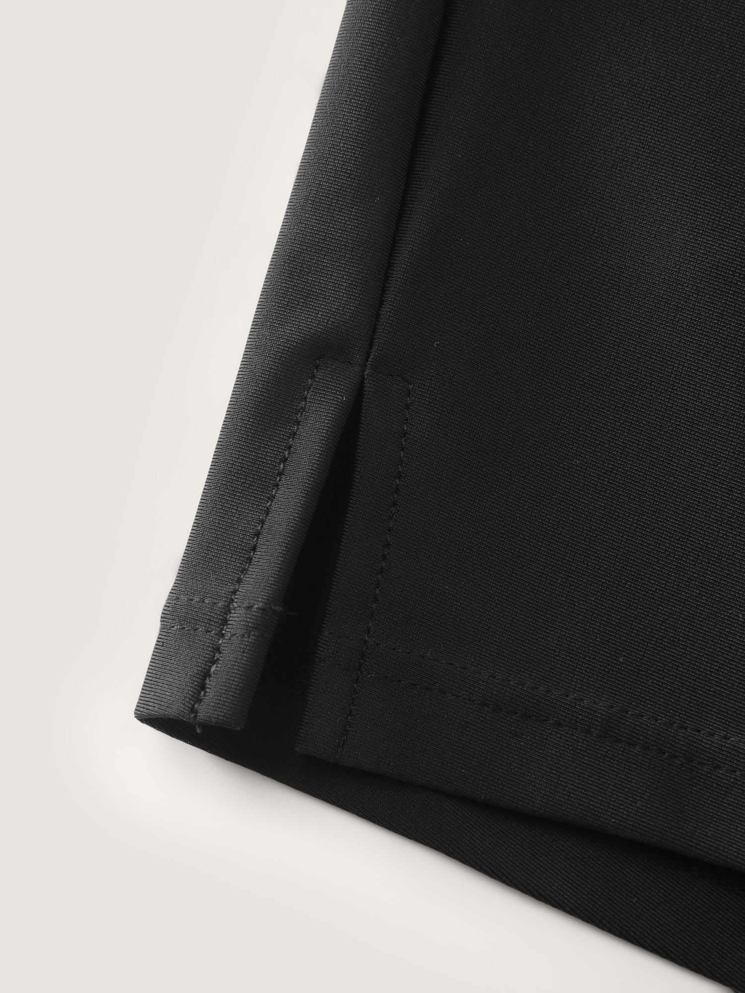 Color Contrast Layered Hem Pockets Swim Shorts