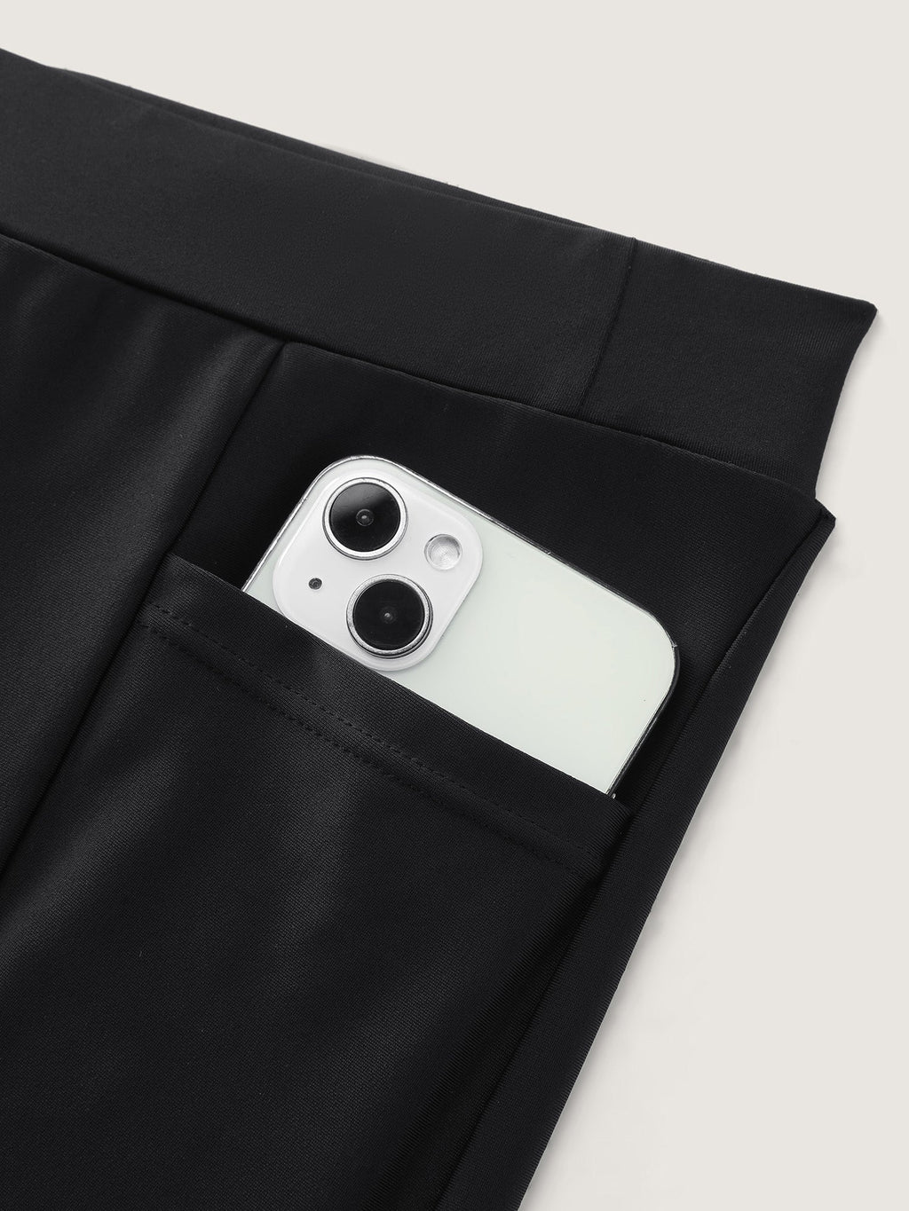 Side Cut-Out Detail Pockets Swim Shorts