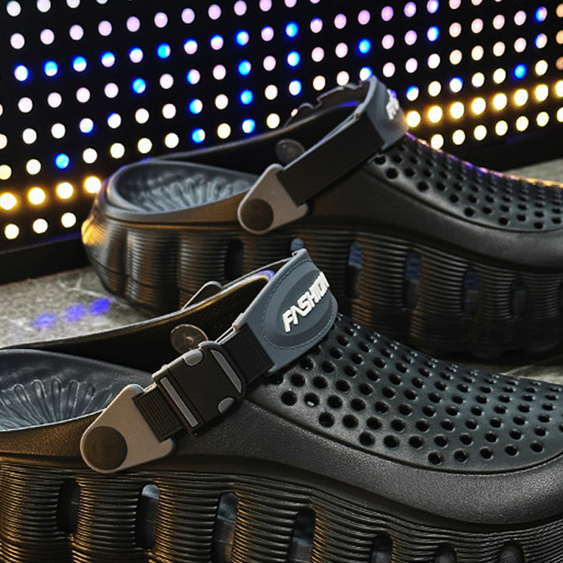✨ Men’s Cushioned Clogs – Ultra-Soft, Anti-Slip, Adjustable Strap 🌿