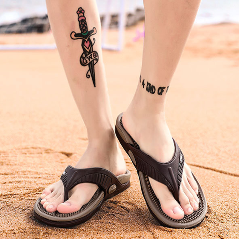 ✨ Men’s Lightweight Flip-Flops – Massaging, Non-Slip, Flexible
